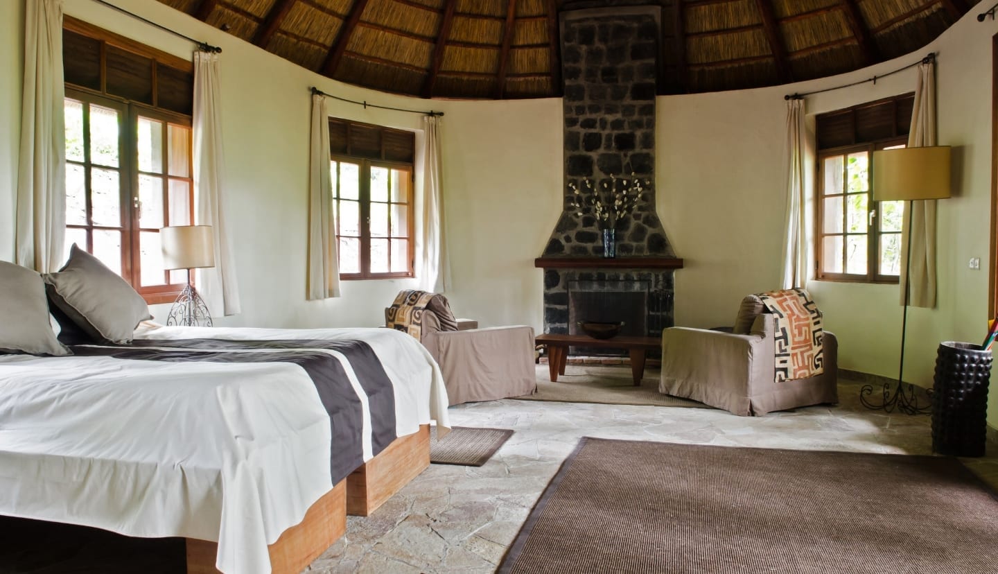 The interior of a double bungalow at Mikeno Lodge